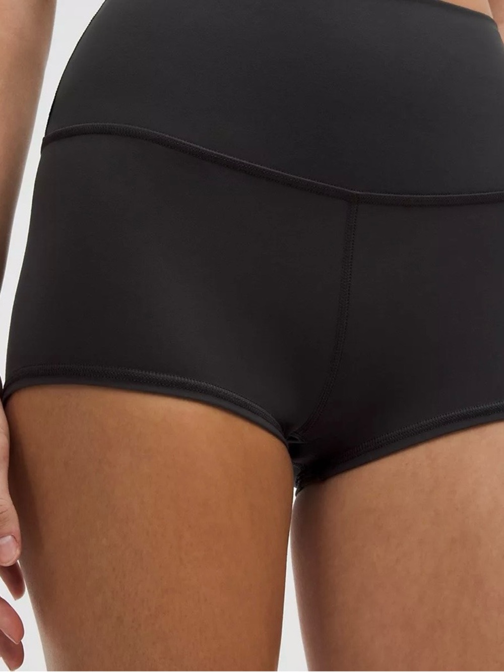 lululemon athletica Black Align High Rise 2" Short - Picture 4 of 9